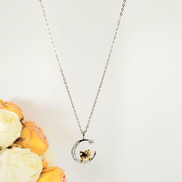 Brand New Silver Rhinestone With Gold Hello Kitty Necklace - Picture 6 of 8